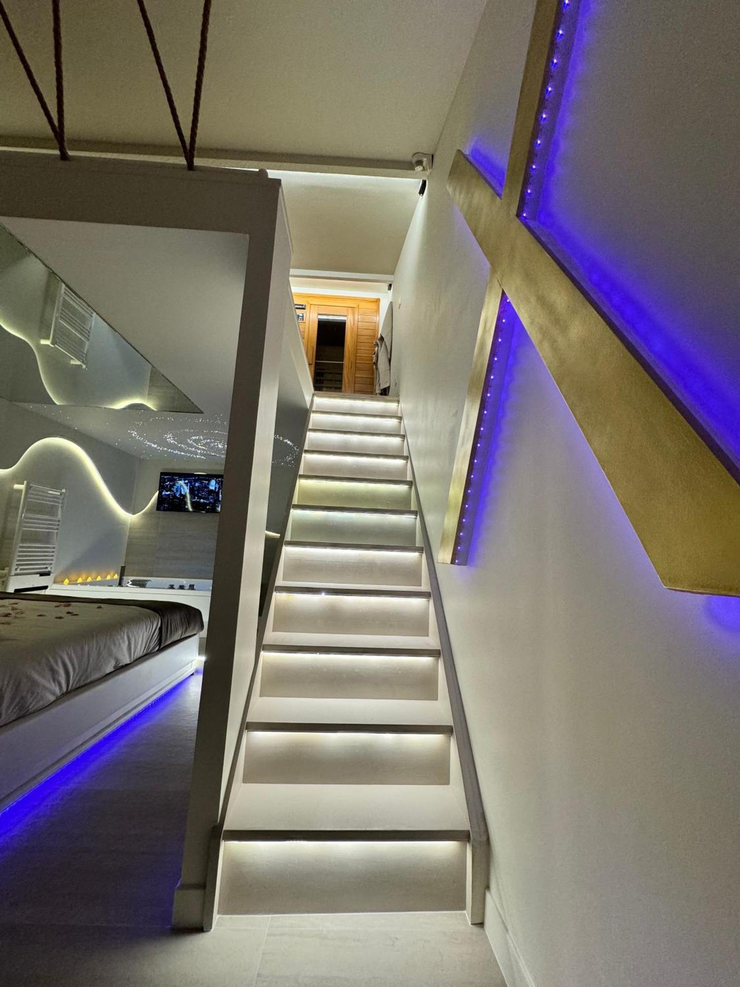 Spa Privatif - Love Room Luxe - Proche Disney Marles-en-Brie Luaran gambar